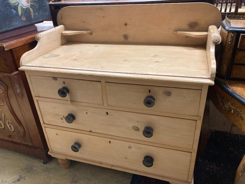 A Victorian pine washstand